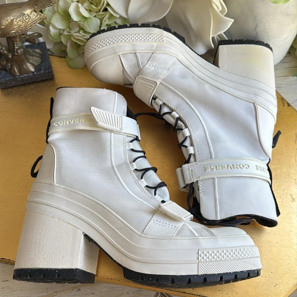 CONVERSE Chuck Taylor All Star Gr82 Heeled Boot In White - Picture 1 of 15